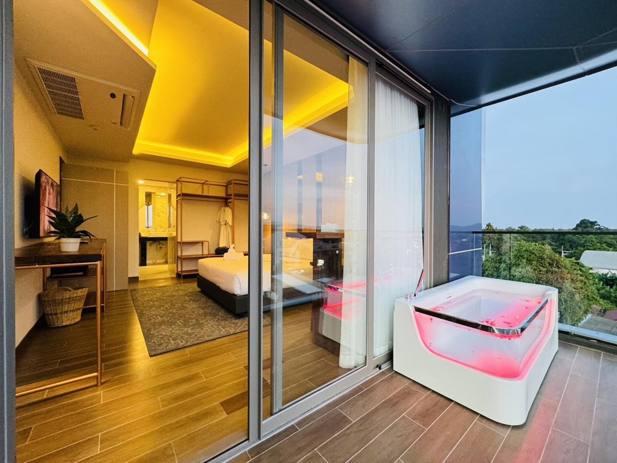 The Blue Hotel - Sha Plus Chalong Zimmer foto
